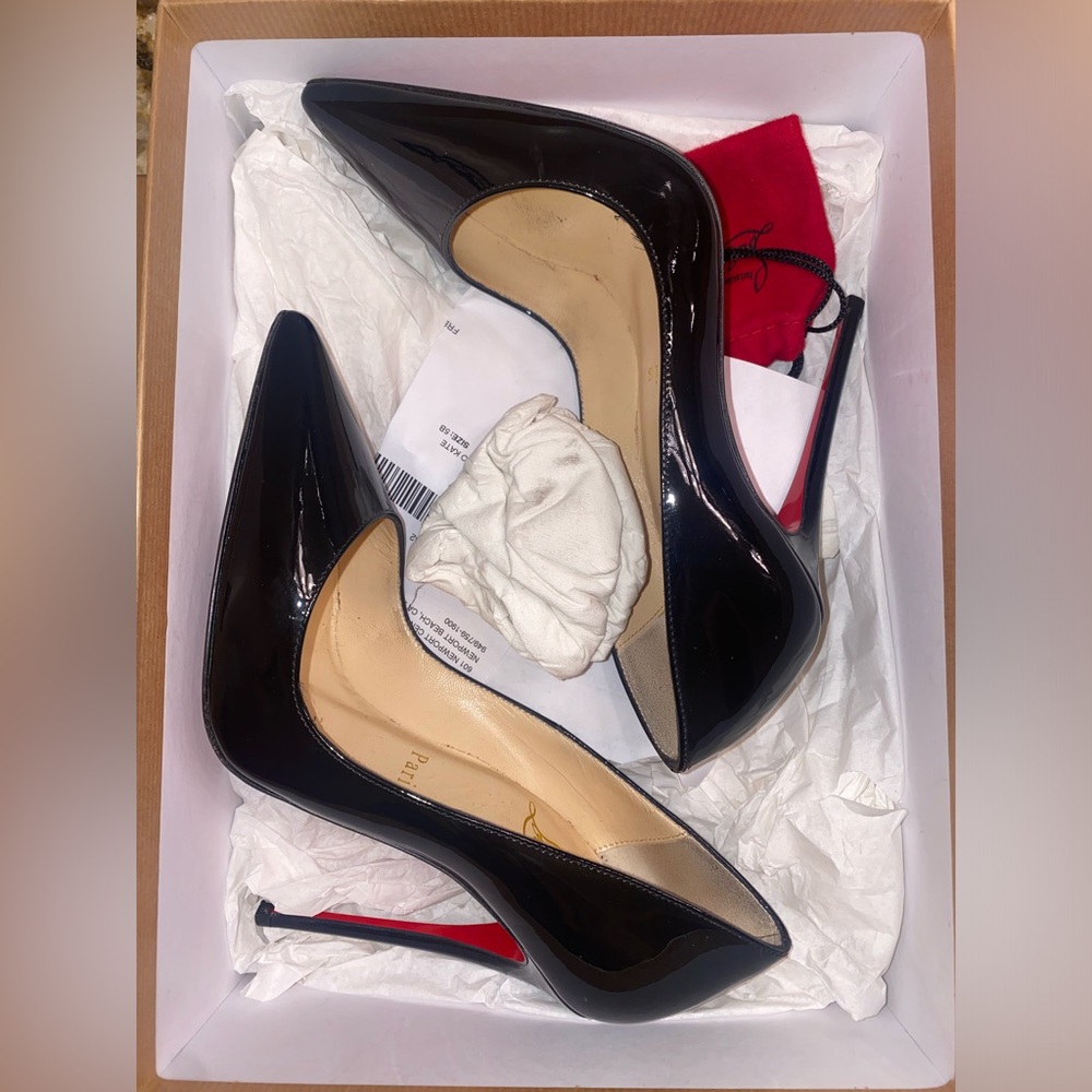 Christian Louboutin So Kate Heels
